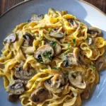 Cremige Pasta in Champignonrahmsauce (vegetarisches Rezept)