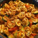 Cremige Tortellini Pfanne mit Gemüse