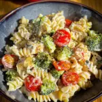Feta Pasta mit Brokkoli und Tomaten
