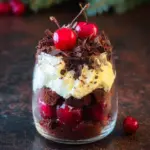 Schwarzwälder cherry juice Dessert im Glas