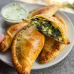 Vegetarische Empanadas mit Spinat-Feta Füllung