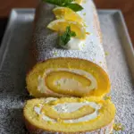 Zitronen Biskuitrolle